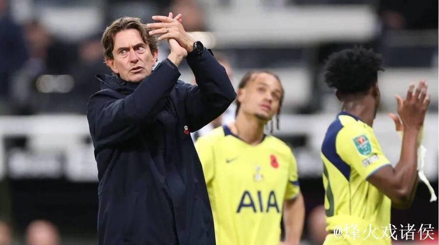 热刺0-3惨败引众怒！球迷高呼炒掉主帅弗兰克，头号替代热门出现