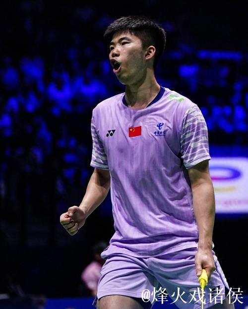 中国羽毛球大师赛：翁泓阳力克小波波夫挺进决赛