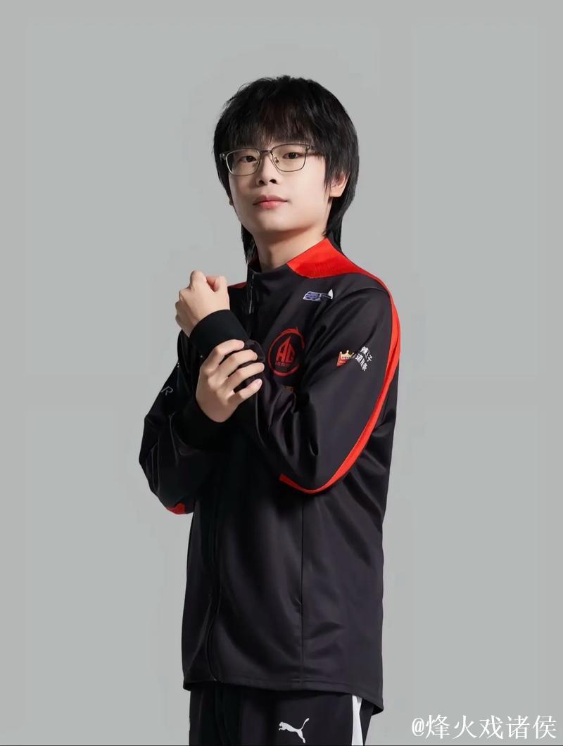 成都AG超玩会官方宣布钟意正式加盟 成都AG超玩会官方宣布钟意正式加盟